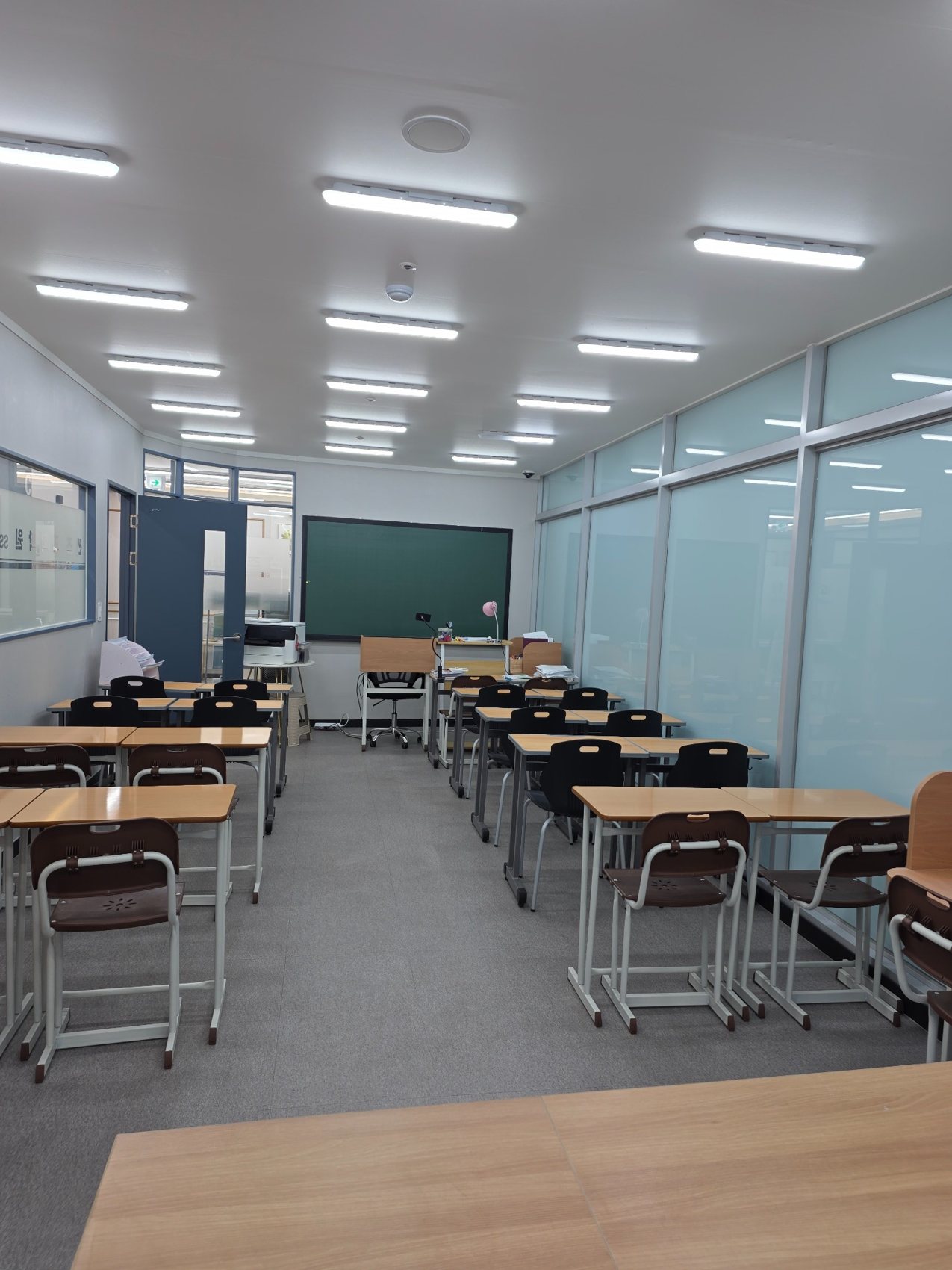 청주 학원청소 현장 사진 4