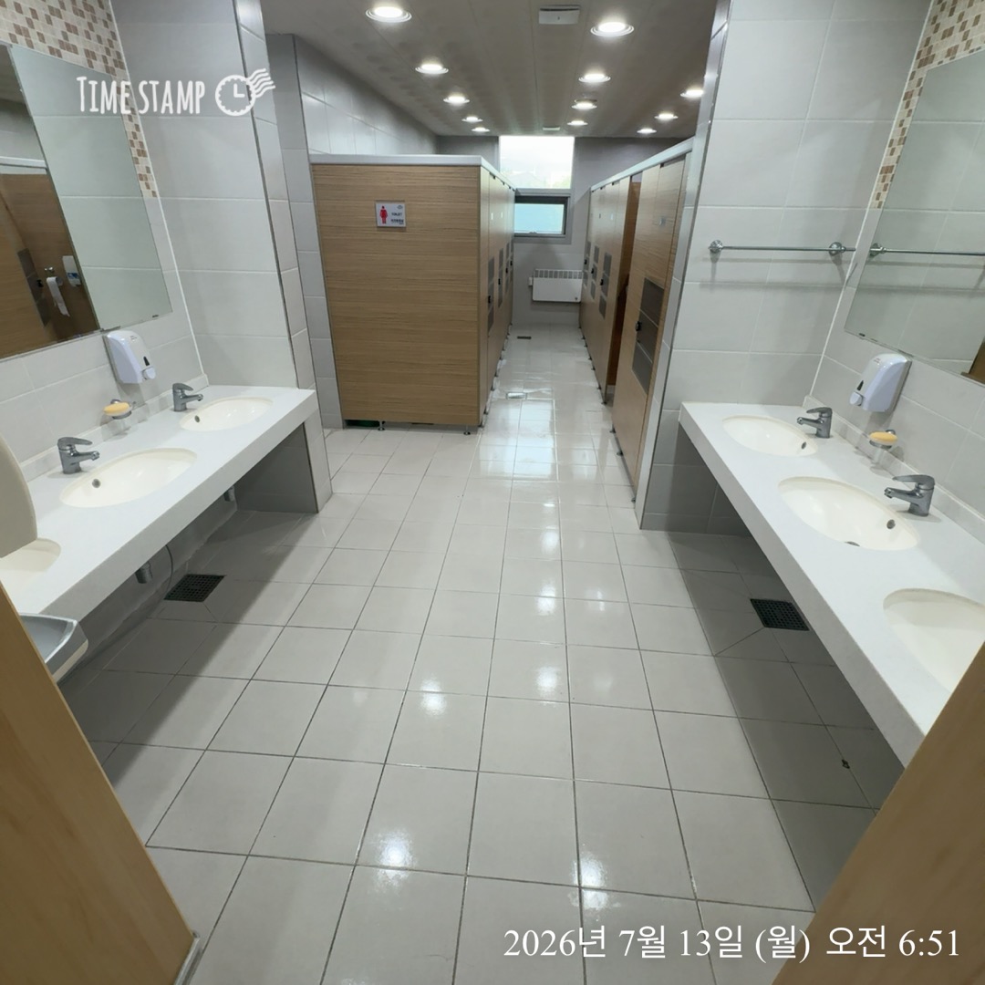 명륜클린 화장실청소 작업 참고 사진 1